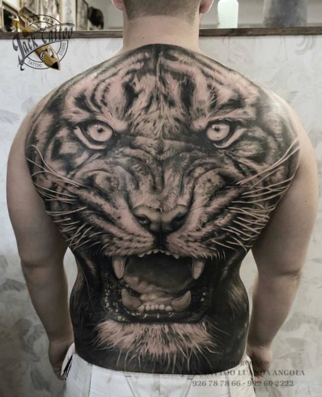 Tatuagens Masculinas Nas Costas Tendências Moda De Praias 2