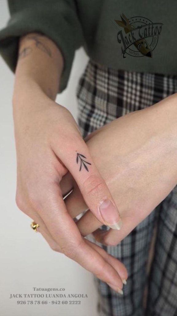 Tatuagem  no dedos