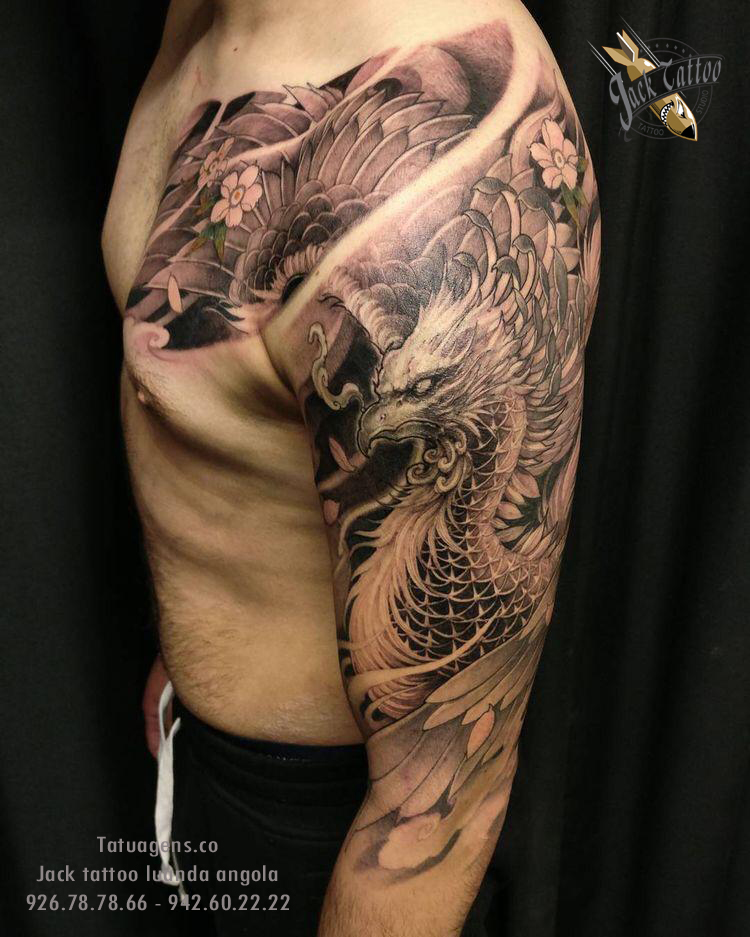  Tattoo mitologia do ombro a baixo