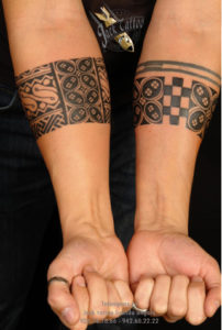tattoo roda dois braços